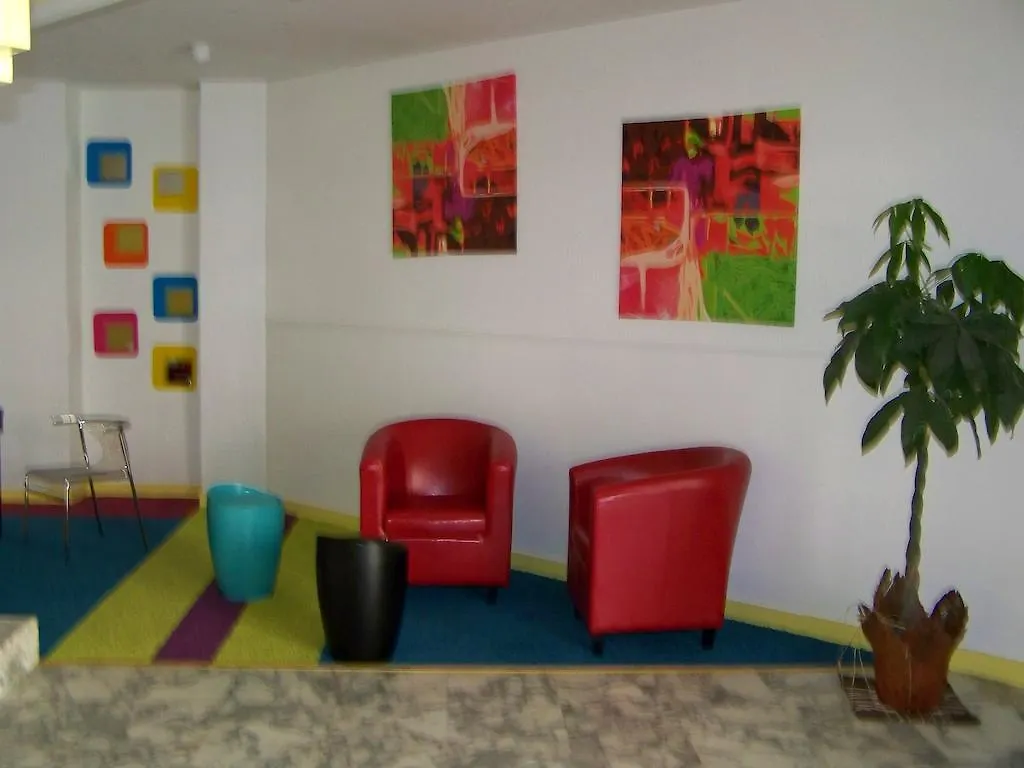Hotel Merea La Londe-les-Maures 2*,